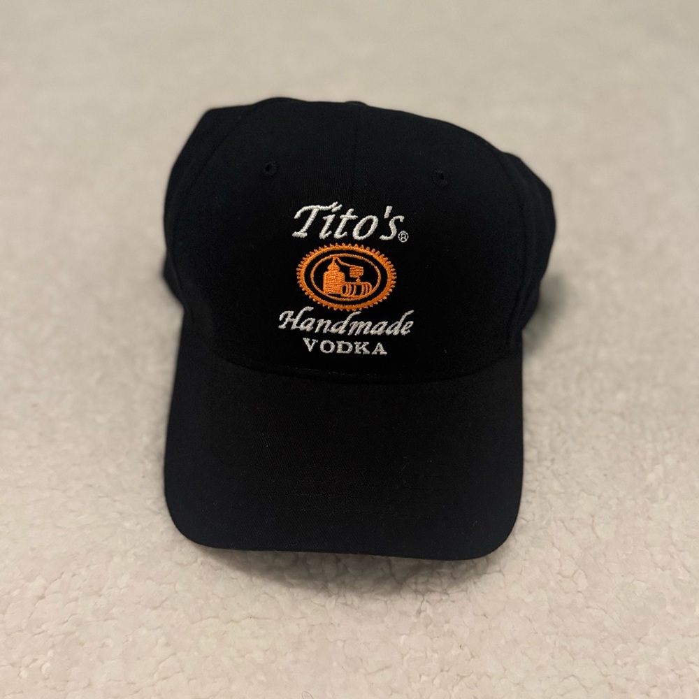 Tito's Handmade Vodka Black Cap